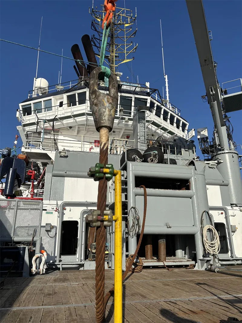 Réalisation le culottage d&rsquo;une douille sur un câble Ø77mm
